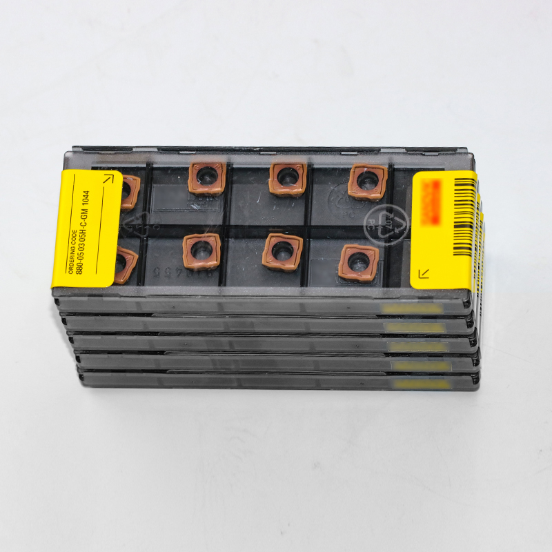 數(shù)控刀具批發(fā)、加工中心刀具、金屬加工刀具、外圓車刀、內(nèi)孔車削、切斷刀、切槽刀、端面切槽刀、螺紋車刀、螺紋銑刀、方肩銑刀、面銑刀、高進給銑刀、銑槽、倒角銑削、U鉆、可轉(zhuǎn)位刀片鉆頭、可換頭鉆頭、硬質(zhì)合金鉆頭、粗鏜刀具、精鏜刀具、立銑刀、絲錐、鉸刀廠價直銷。 數(shù)控刀具批發(fā)、加工中心刀具、金屬加工刀具、外圓車刀、內(nèi)孔車削、切斷刀、切槽刀、端面切槽刀、螺紋車刀、螺紋銑刀、方肩銑刀、面銑刀、高進給銑刀、銑槽、倒角銑削、U鉆、可轉(zhuǎn)位刀片鉆頭、可換頭鉆頭、硬質(zhì)合金鉆頭、粗鏜刀具、精鏜刀具、立銑刀、絲錐、鉸刀廠價直銷。