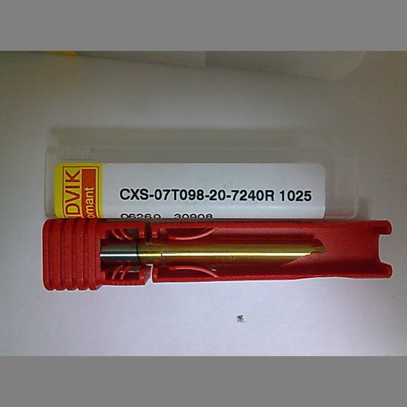 數(shù)控刀具批發(fā)、加工中心刀具、金屬加工刀具、外圓車(chē)刀、內(nèi)孔車(chē)削、切斷刀、切槽刀、端面切槽刀、螺紋車(chē)刀、螺紋銑刀、方肩銑刀、面銑刀、高進(jìn)給銑刀、銑槽、倒角銑削、U鉆、可轉(zhuǎn)位刀片鉆頭、可換頭鉆頭、硬質(zhì)合金鉆頭、粗鏜刀具、精鏜刀具、立銑刀、絲錐、鉸刀廠價(jià)直銷(xiāo)。 數(shù)控刀具批發(fā)、加工中心刀具、金屬加工刀具、外圓車(chē)刀、內(nèi)孔車(chē)削、切斷刀、切槽刀、端面切槽刀、螺紋車(chē)刀、螺紋銑刀、方肩銑刀、面銑刀、高進(jìn)給銑刀、銑槽、倒角銑削、U鉆、可轉(zhuǎn)位刀片鉆頭、可換頭鉆頭、硬質(zhì)合金鉆頭、粗鏜刀具、精鏜刀具、立銑刀、絲錐、鉸刀廠價(jià)直銷(xiāo)。