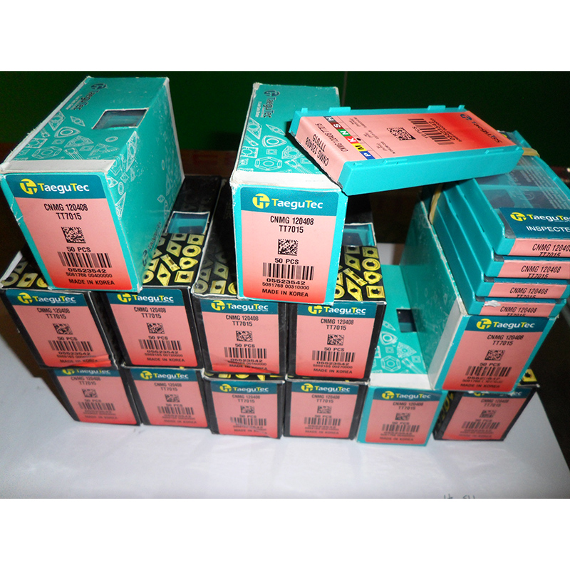 數控刀具批發、加工中心刀具、金屬加工刀具、外圓車刀、內孔車削、切斷刀、切槽刀、端面切槽刀、螺紋車刀、螺紋銑刀、方肩銑刀、面銑刀、高進給銑刀、銑槽、倒角銑削、U鉆、可轉位刀片鉆頭、可換頭鉆頭、硬質合金鉆頭、粗鏜刀具、精鏜刀具、立銑刀、絲錐、鉸刀廠價直銷。 數控刀具批發、加工中心刀具、金屬加工刀具、外圓車刀、內孔車削、切斷刀、切槽刀、端面切槽刀、螺紋車刀、螺紋銑刀、方肩銑刀、面銑刀、高進給銑刀、銑槽、倒角銑削、U鉆、可轉位刀片鉆頭、可換頭鉆頭、硬質合金鉆頭、粗鏜刀具、精鏜刀具、立銑刀、絲錐、鉸刀廠價直銷。