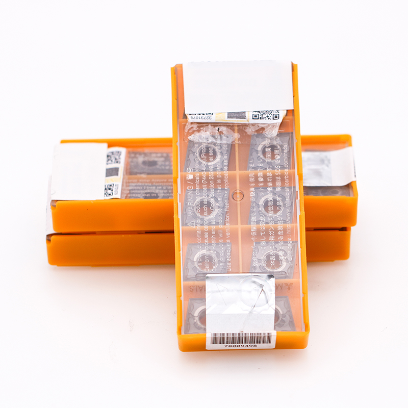 數(shù)控刀具批發(fā)、加工中心刀具、金屬加工刀具、外圓車刀、內(nèi)孔車削、切斷刀、切槽刀、端面切槽刀、螺紋車刀、螺紋銑刀、方肩銑刀、面銑刀、高進(jìn)給銑刀、銑槽、倒角銑削、U鉆、可轉(zhuǎn)位刀片鉆頭、可換頭鉆頭、硬質(zhì)合金鉆頭、粗鏜刀具、精鏜刀具、立銑刀、絲錐、鉸刀廠價(jià)直銷。