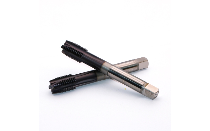 數(shù)控絲錐切削絲錐EP03PM20加工鋼件